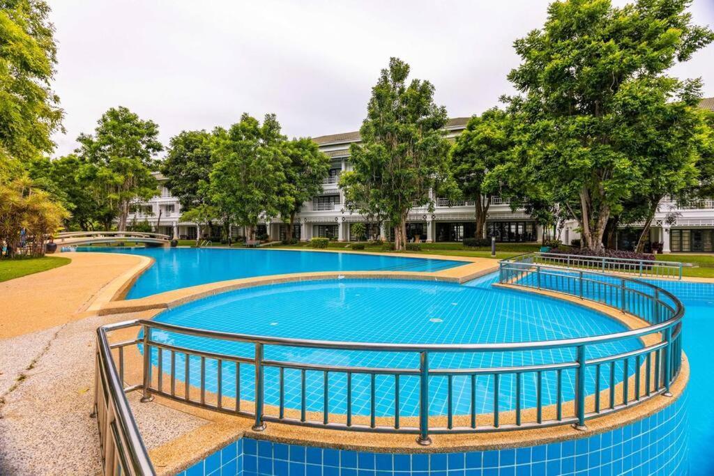 4 Bedroom Townhouse In Great Location! هوا هين المظهر الخارجي الصورة