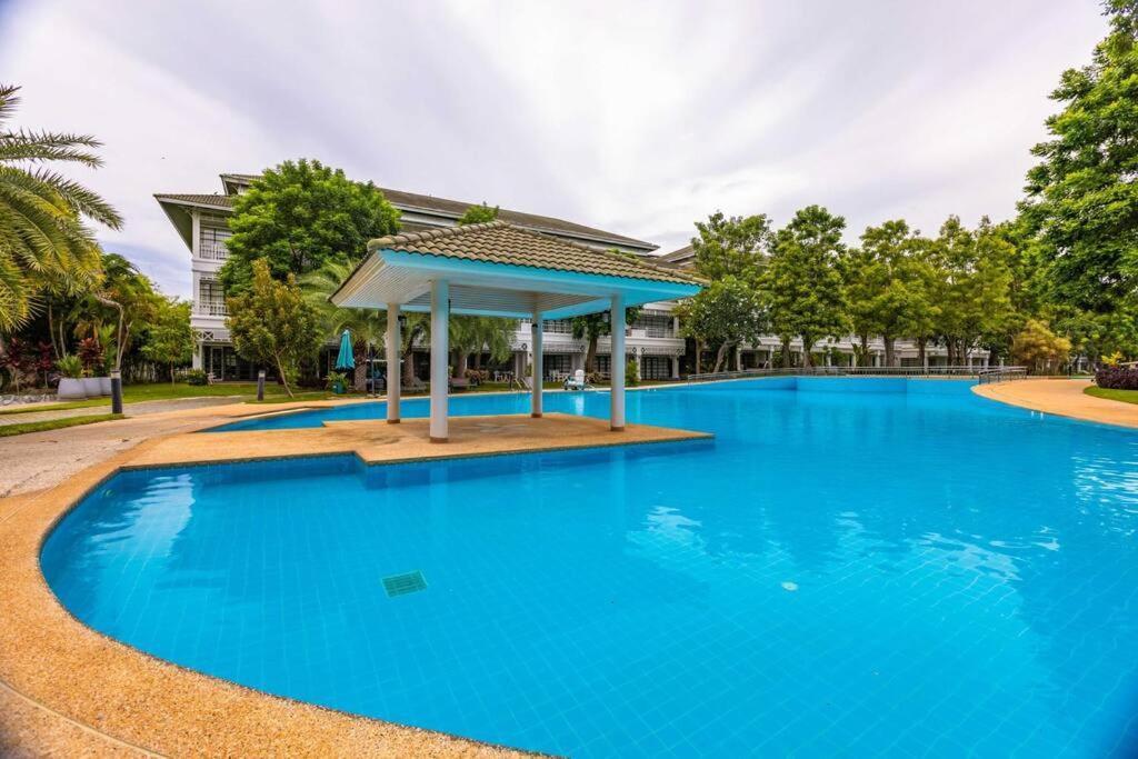 4 Bedroom Townhouse In Great Location! هوا هين المظهر الخارجي الصورة