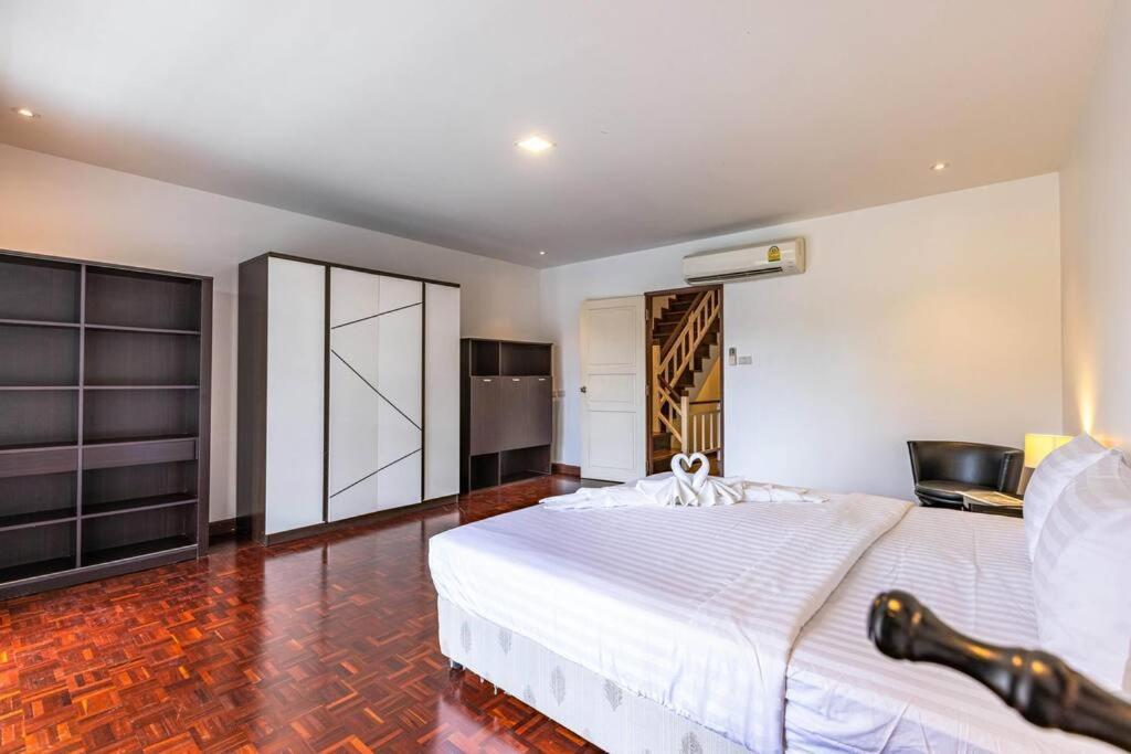 4 Bedroom Townhouse In Great Location! هوا هين المظهر الخارجي الصورة